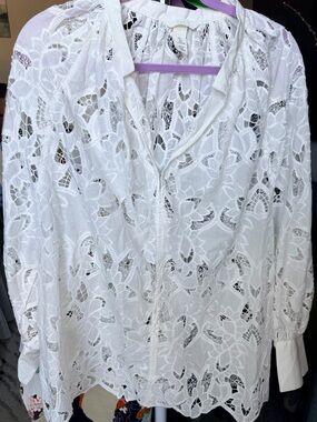 H&M White Floral Lace Button-Up Blouse